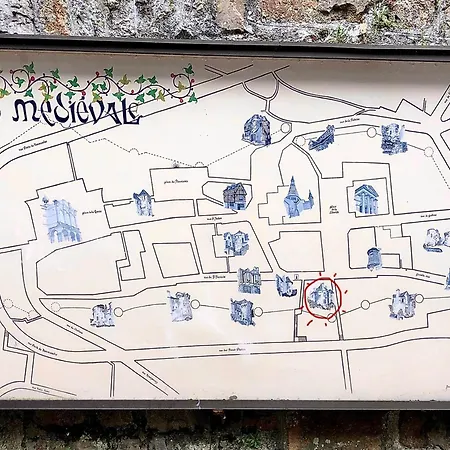 La Maison Sur Les Remparts Nocleg ze śniadaniem 3*