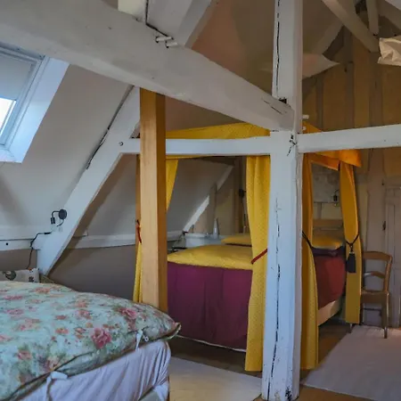 La Maison Sur Les Remparts 3*