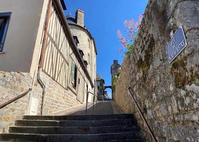 Alojamento de Acomodação e Pequeno-almoço La Maison Sur Les Remparts Domfront (Orne)