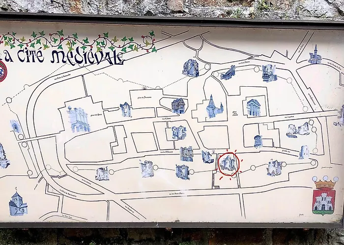 La Maison Sur Les Remparts Alojamento de Acomodação e Pequeno-almoço 3*